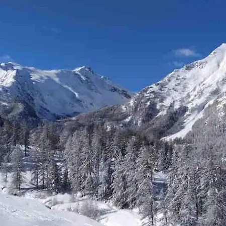 Les Orres 1800 Au Pied Des Pistes Le Melezet